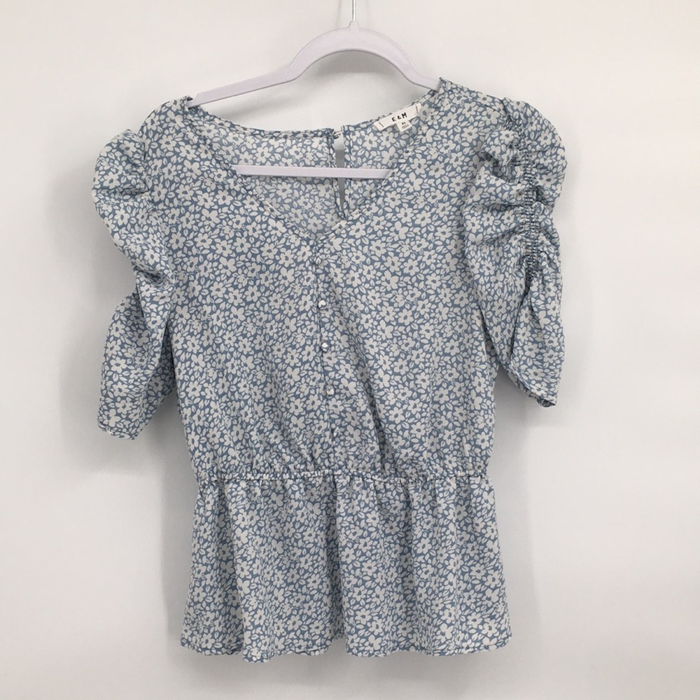E & M Blue White Floral Puff Sleeve Ruched Peplum Blouse